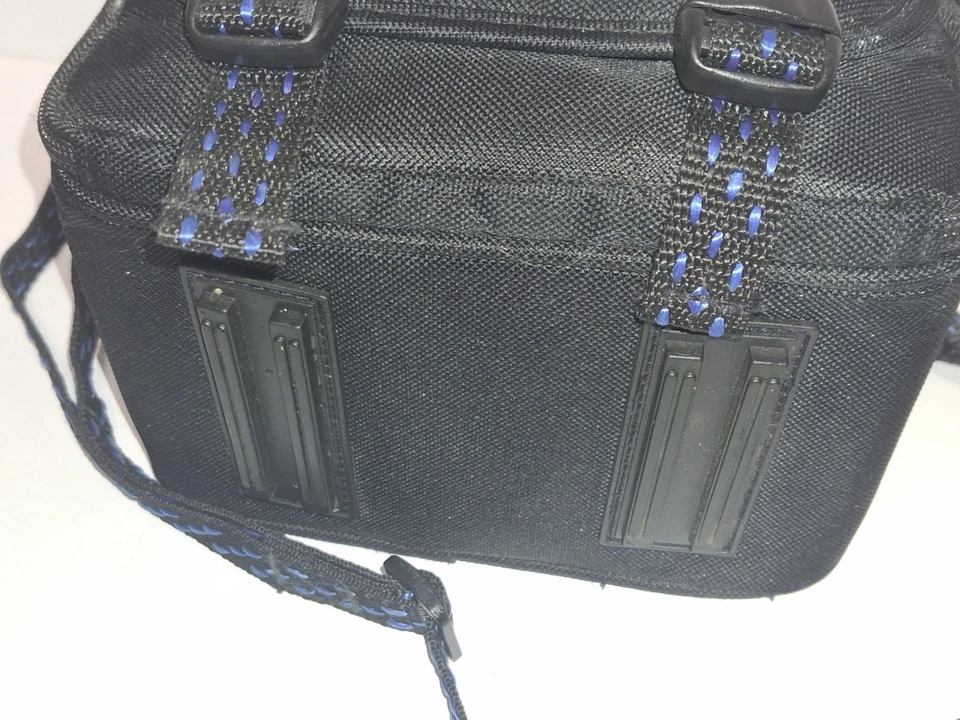 Samsonite Camera Bag with handle and shoulder strap black with blue highlights - Image 3 of 4