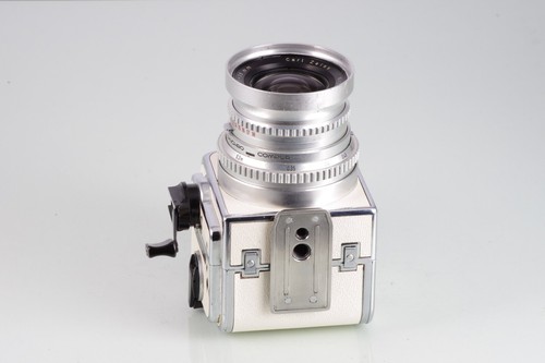 PREMIUM CLASSIC CHROME HASSELBLAD 500 SWC BIOGON 38mm A12 + Finder PEARL - Imagen 7 de 11