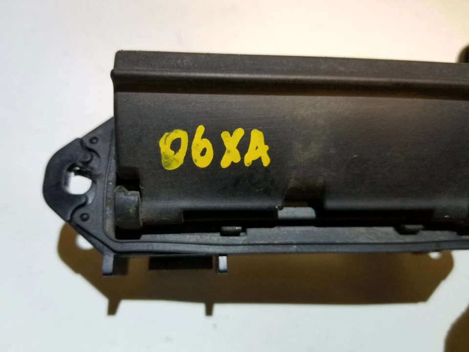 04 05 06 MANIJA ABRIDOR PUERTA TRASERA MALETERO SCION xA OEM Foto 3 de 4