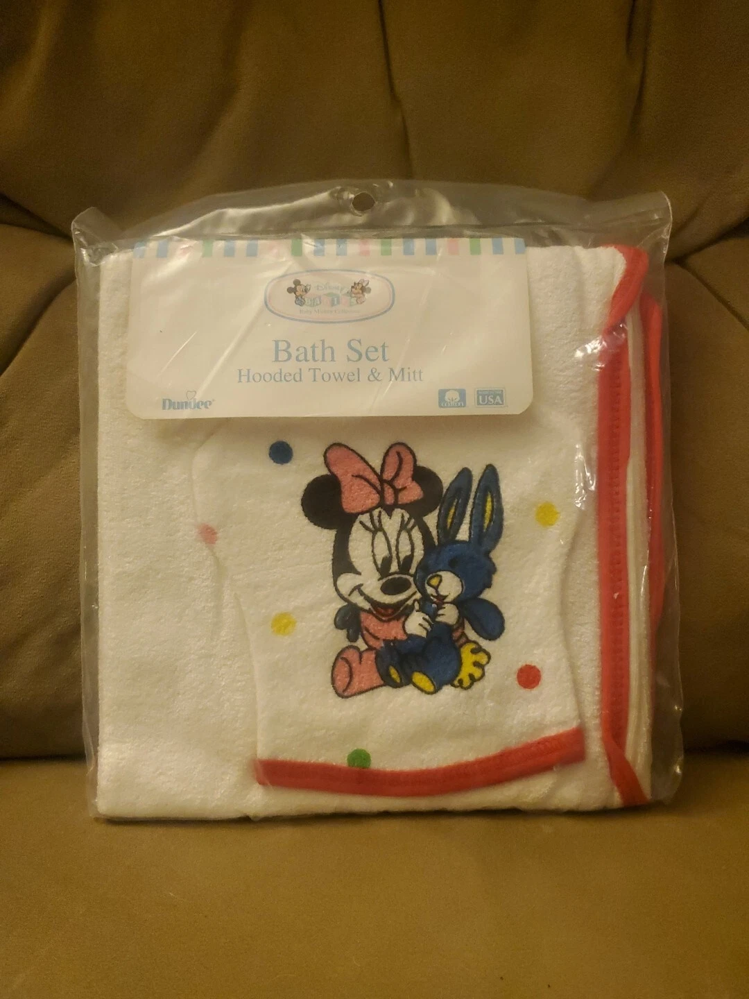 VTG Baby Mickey Disney Babies Hooded 30 X 35 Towel & Mitt Dundee USA NOS NIP NEW
Opens in a new wind