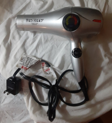 Bed Head TIGI Hair Dryer - silver  /  Model BH405 *NOT WORKING