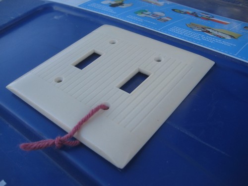 Vintage *** SIERRA ELECTRIC *** 2-Gang Ribbed Style Toggle Switch Wall Plate USA - Picture 2 of 7