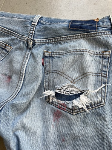 Jeans vintage 501 XX Levis sbiadito stone wash invecchiato denim 34x34 restringenti su misura - Foto 21 di 23