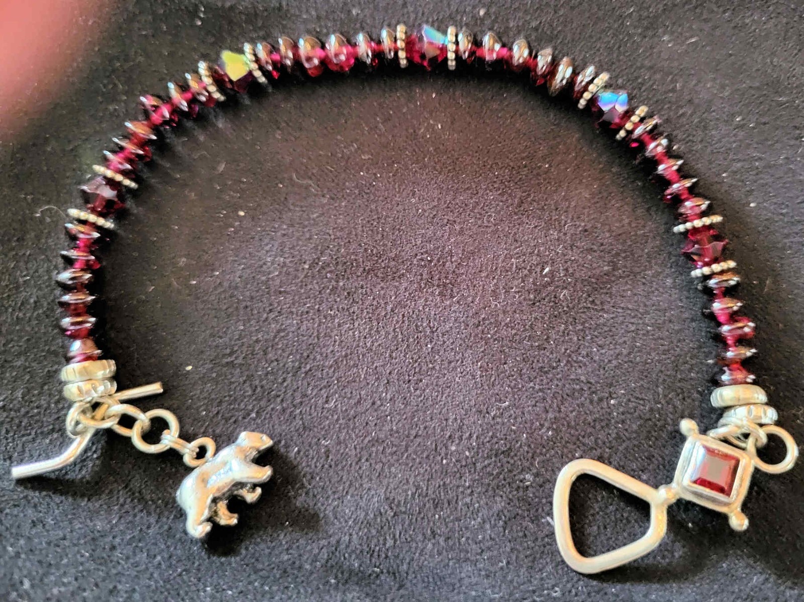 Vintage 1995 MT Grizzly Silver Garnet Bead Bracelet with Souvenirs  -image