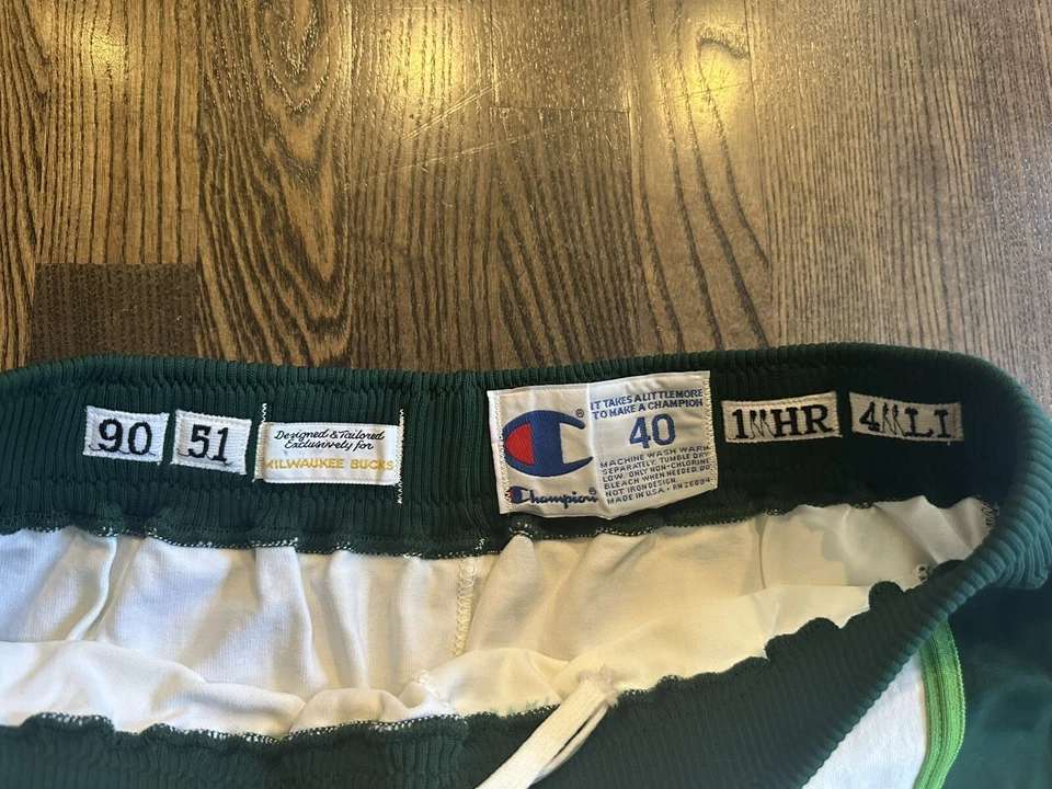 Champion 1990-1991 MILWAUKEE BUCKS Team Issued Game Shorts Size 40 - Image 3 of 4