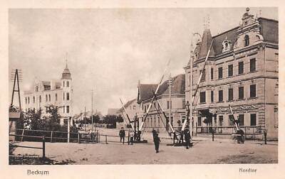 Rarität alte Foto AK Beckum Nordtor Schranken Gebäude Personen