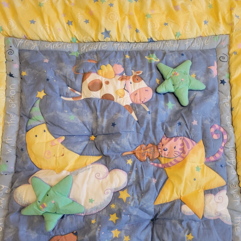 VTG Kidsline Over The Moon Viv Eisner Hess Nursery Rhyme 3D Comforter& Wall Hang - Image 3 of 4