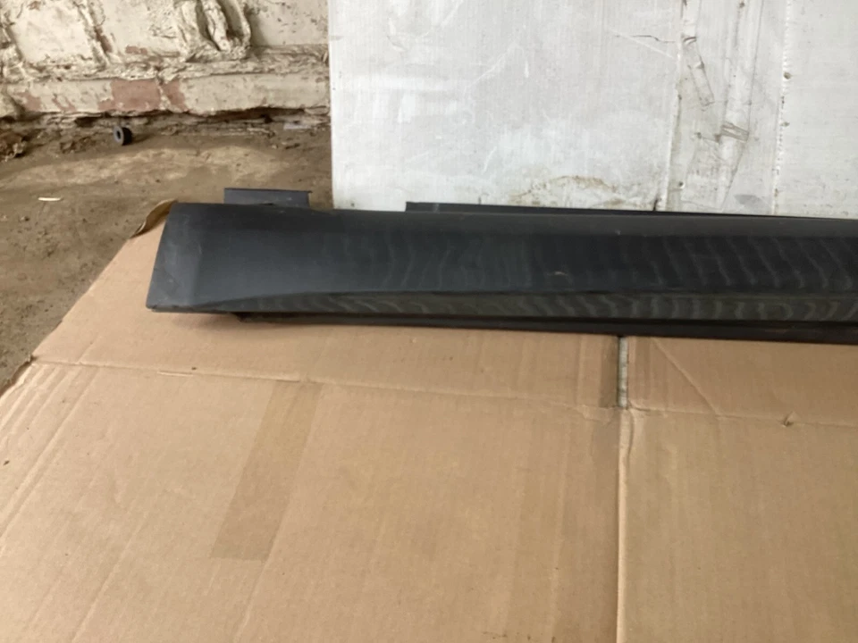 Левая боковая юбка со стороны водителя для Mercedes-Benz GL450 2007-2012 годов выпуска от оригинального производителя - Изображение 3 из 4