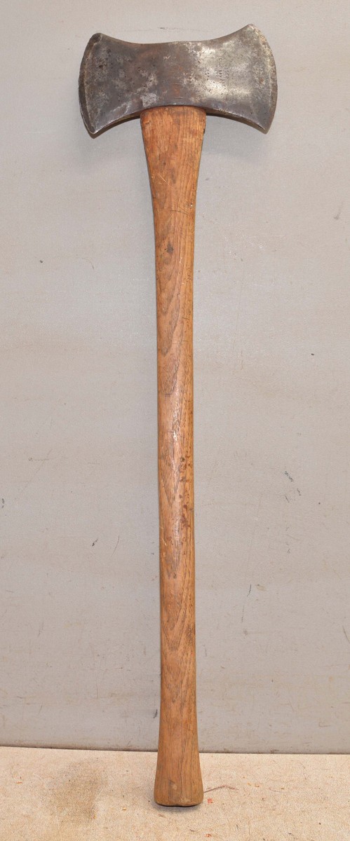 Vintage Sager Chemical axe 1946 topping ax cruiser double bit
