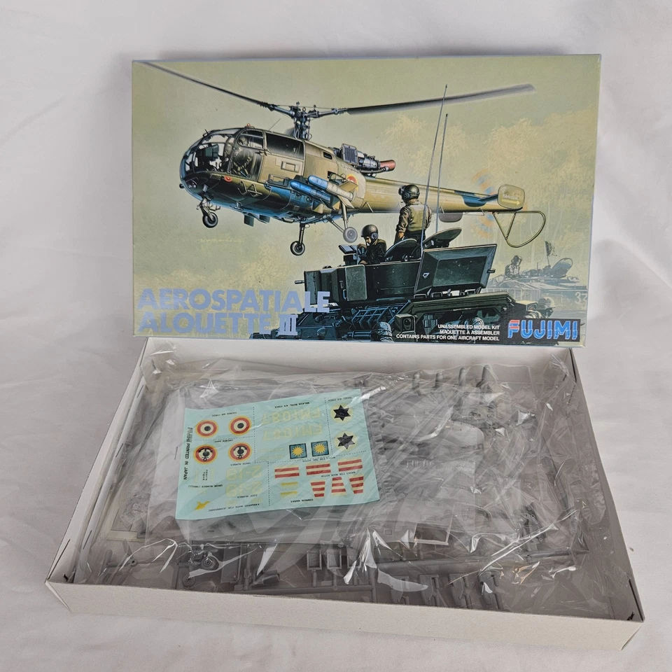 Fujimi Aerospatiale Alouette 3 - 1/48 Scale Plastic Model Kit - Image 2 of 4