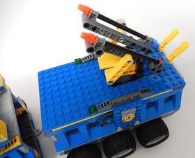 Lego 7066 Earth Defense HQ Space Alien Conquest 100% Complete