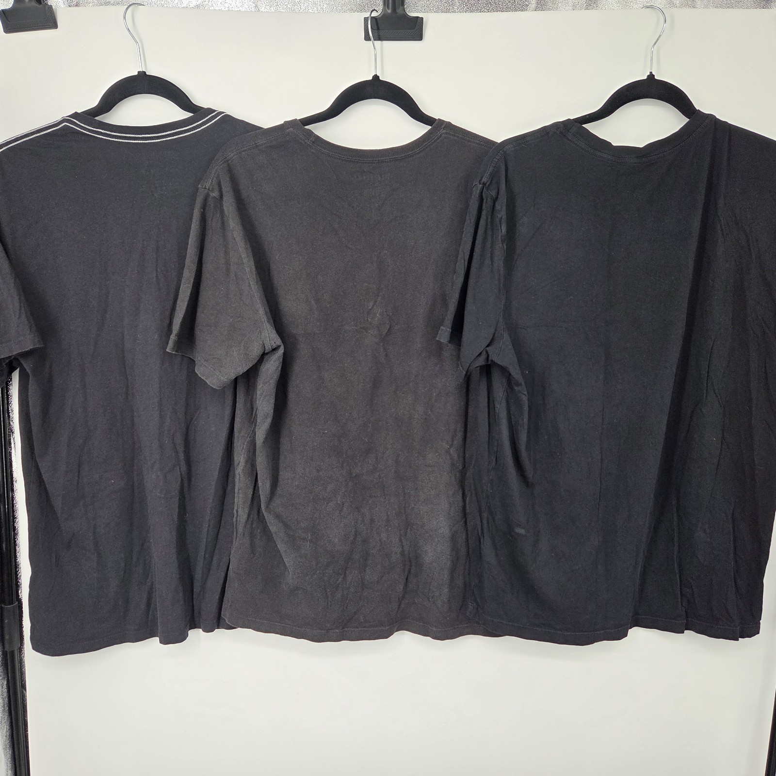 True Religion Mens Size Large T-Shirts Graphic Print Tees Lot of 3 Black thumbnail 3