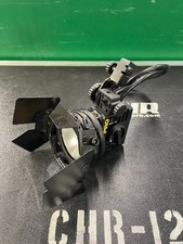 Lowel Pro Light with 1/2 Barn Doors needs bulb