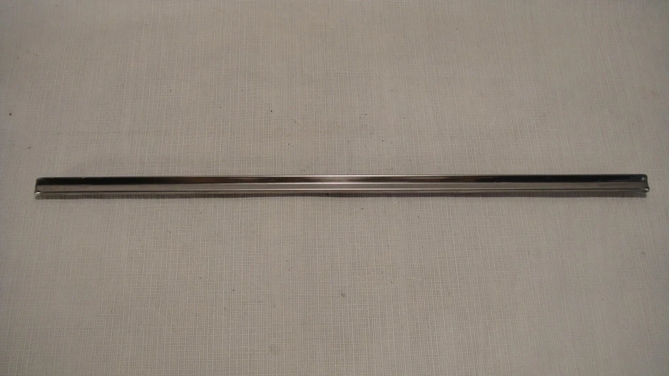 Oldsmobile Delmont 88 1968 cupé interior cuarto superior panel moldura Foto 2 de 4