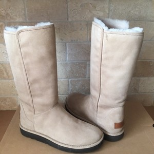 ugg abree tall size 8