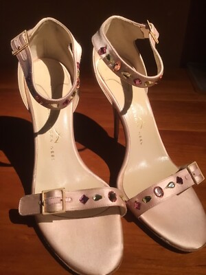 ALEXANDRA NEEL SILK WOMEN SHOES  PALE PINK COLOR WITH GEMS SIZE 38.Made In Italy