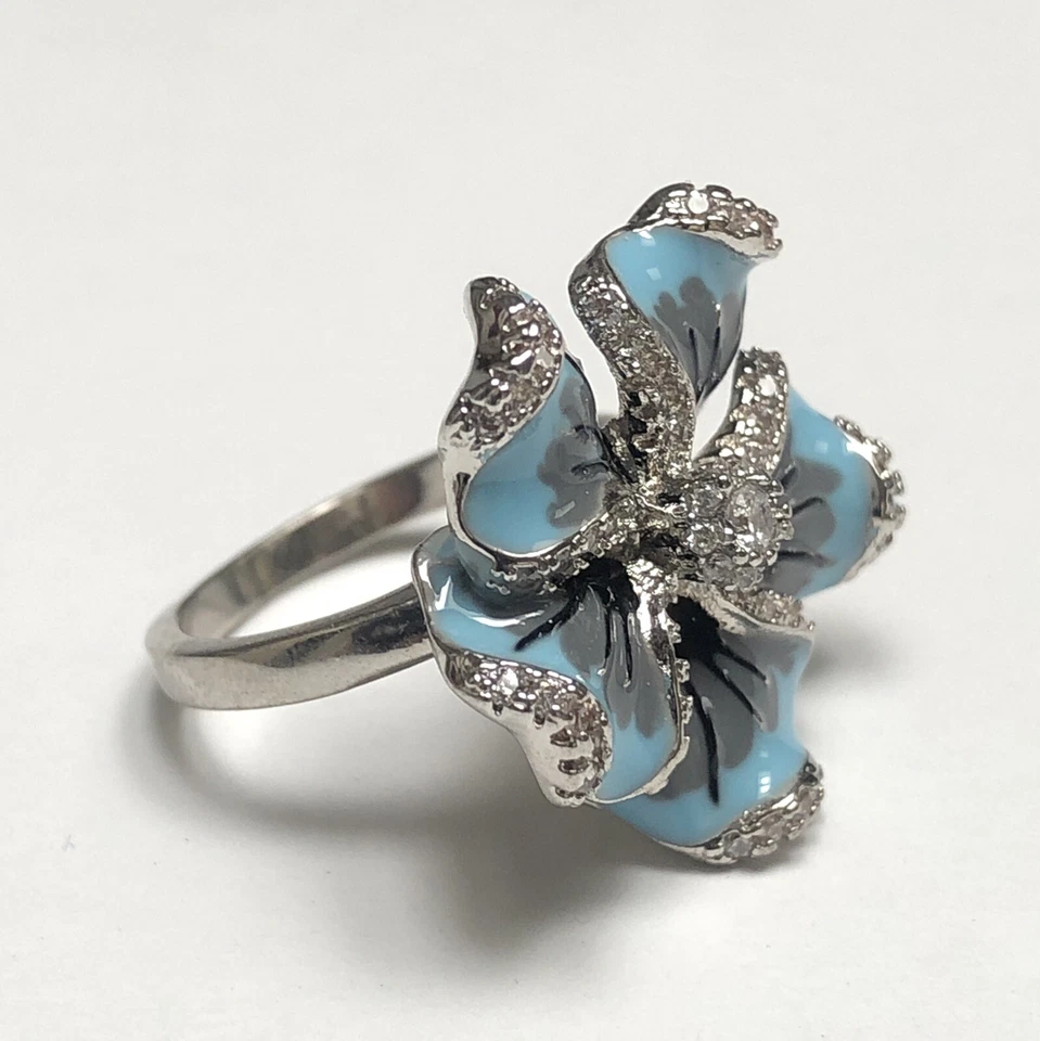 Anillo Imperial Azul Gris Esmalte Flor Pavé Circonita Cz Acentos Rodio S925 Talla 5.7 Foto 2 de 4