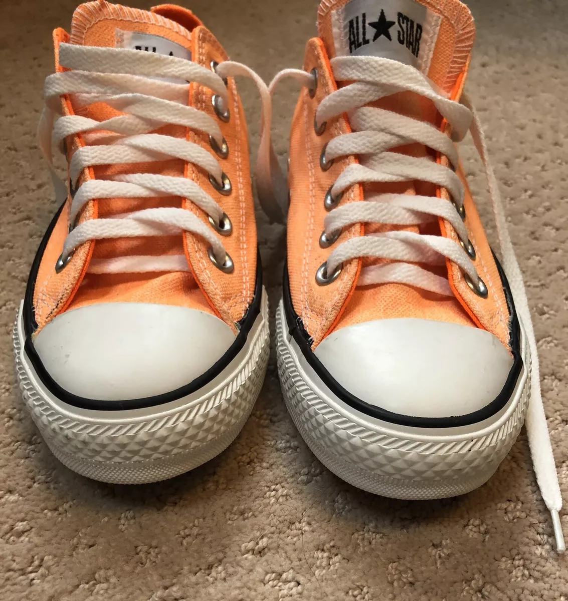 CONVERSE Chuck Taylor All Star Low Top Sneakers Shoes 7 Neon