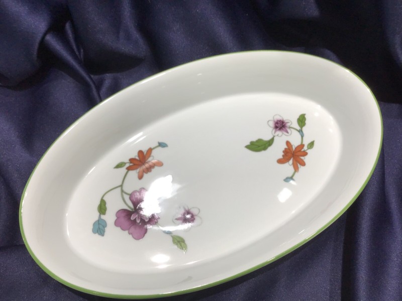 ROYAL WORCESTER ASTLEY casserole dish baker NEVER USED! NEW! made in ENGLAND!