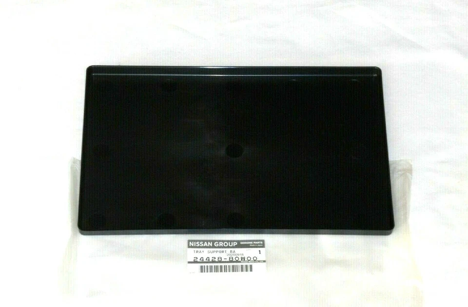 Bandeja de plástico con batería Nissan 720 camioneta de carrocería dura D21 200SX Máxima Pathfinder Foto 2 de 3