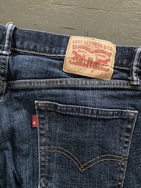 52 jeans size