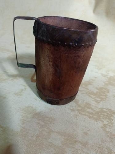 Antique primitive Wooden Cup . Wooden cup - Picture 2 of 20
