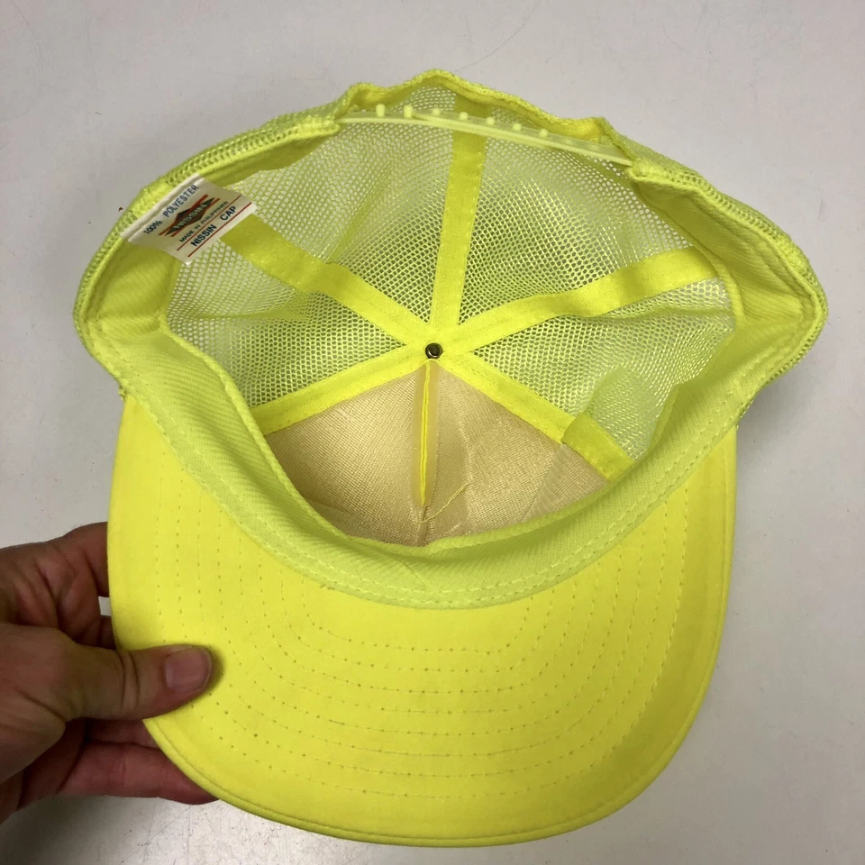 Nuevo de Colección Nissin Honors Day BISD Amarillo NEÓN CAMIONERO Sombrero 1991 Texas Snapback Gorra Foto 3 de 4