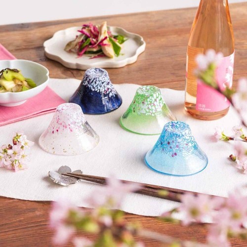 Toyosasaki Night Sakura Sake Cup 45ml - Picture 6 of 6