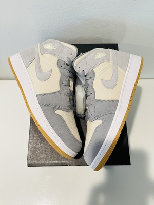 coconut milk particle grey white yellow