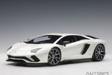 Lamborghini Aventador S Pearl AUTOart 1/18 White Die-Cast Model Car Japan