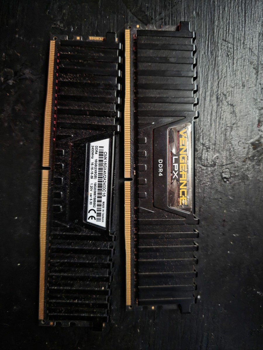 Corsair Vengeance LPX 16GB (2x8GB) RAM DDR4 2400MHz GAMING DESKTOP