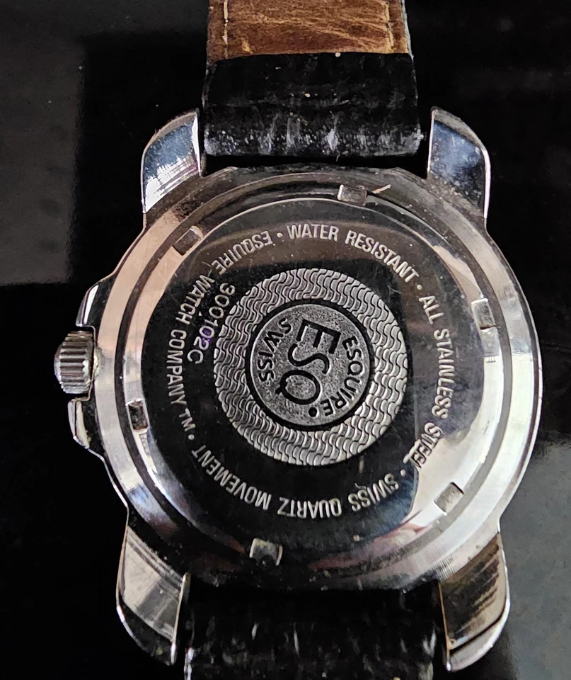 Reloj de cuarzo sumergible vintage ESQ by Movado Swiss Diver 100M para hombre 38 mm Foto 2 de 4