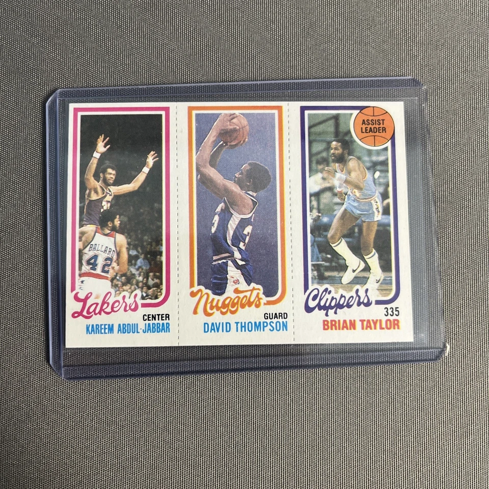 Kareem Abdul-Jabbar, David Thompson & Brian Taylor 1980-81 Topps #44 assistências - Imagem 3 de 4