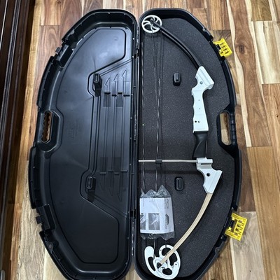 Genesis Bow Right Handed YOUTH White and Gold & Plano Case