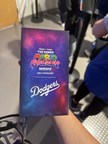 🐸🔵 Yoshi Super Mario LA Dodgers Yamamoto Bobblehead SGA 3/31/26 🔵🐸 IN Hand