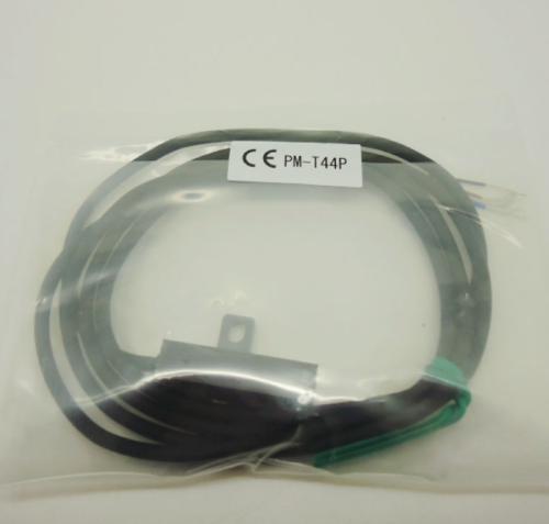 1PCS For Panasonic PM-T44P SUNX photoelectric switch