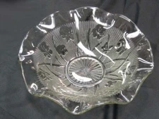 Iris & Herringbone Clear Large Ruffled Bowl Jeanette  11 1/2"  CLR# 22