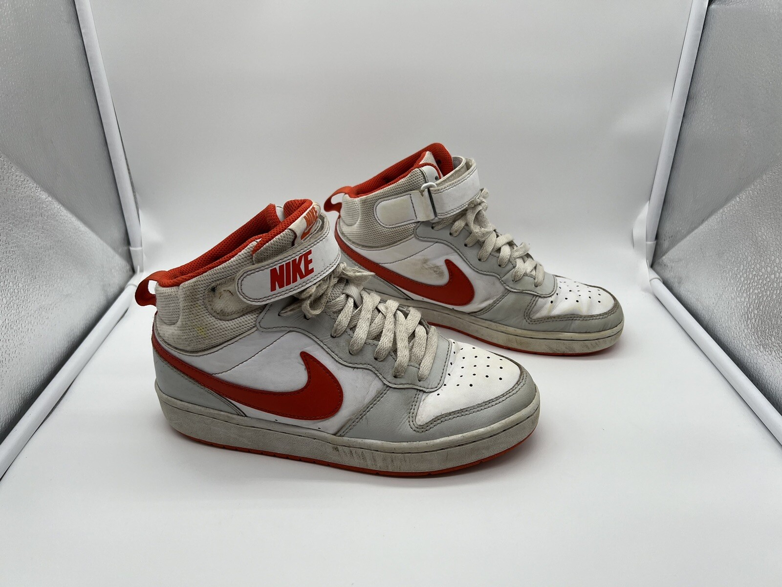 Nike Dunks Hightops size 6Y