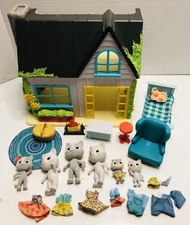 Honey Bee Acres Sunflower Country Cottage Playset w/ Figures & Acc *Incomplete