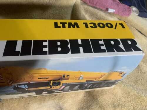 Liebherr LTM 1300/1 Mobile Crane 1:50 Scale Model By Conrad Made In Germany - Picture 2 of 10