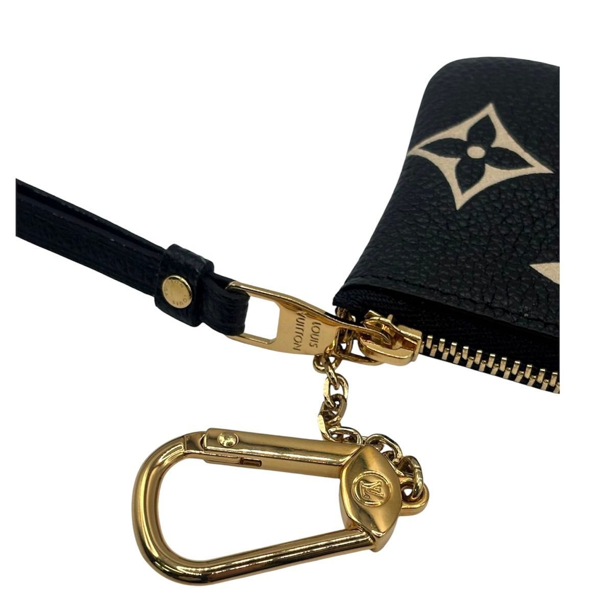 LOUIS VUITTON Pochette Cl Empreinte — image 8