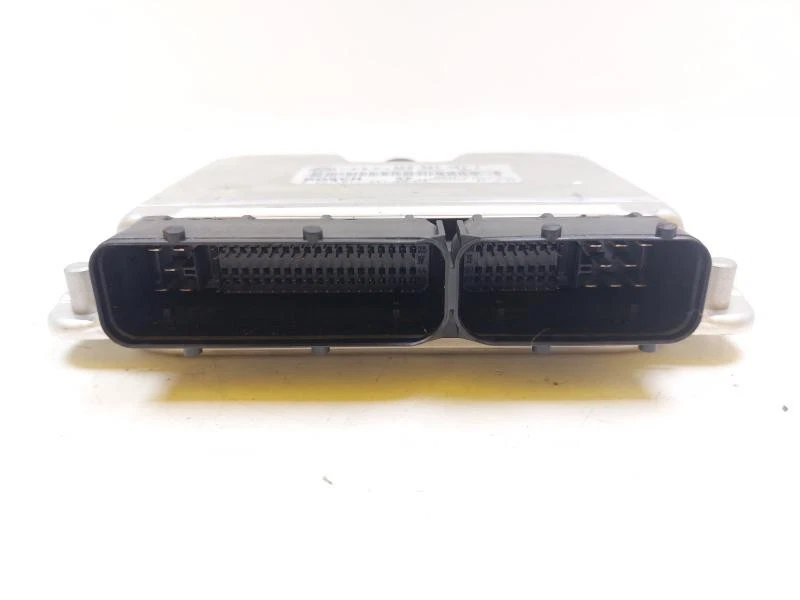 0281011387 CENTRALINA MOTORE ECU BOSCH AUDI A4 AVANT (8E5 - B6) 2.5 TDI 24V MAN  - Immagine 2 di 4