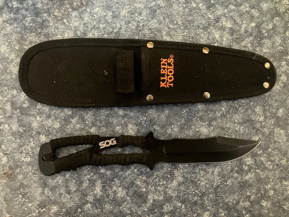 Cuchillo SOG Full Tang con mango con cable Foto 2 de 4