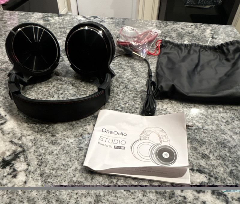 OneOdio Pro-10 DJ Over-Ear Headphones Black Wired 3.5mm 6.35mm Double Earpiece
