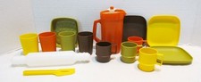 TUPPERWARE TUPPERTOYS 1970's PLAY DISHES LOT MINI SERVE IT MIX PARTY SETS 15 pcs