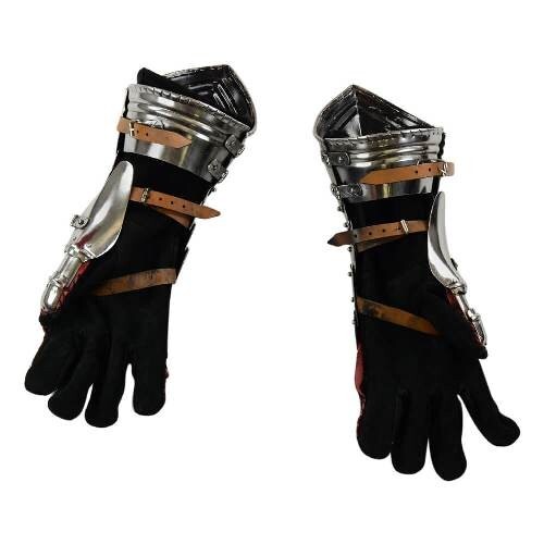 Gothic Gauntlets- 18 Gauge Steel - Picture 5 of 12