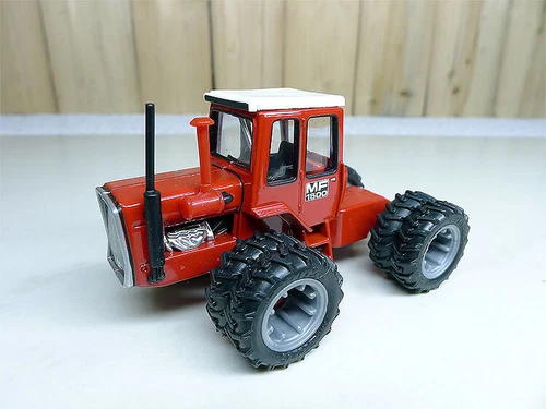 1/64 for Massey Ferguson 1500 Eight Wheeled Tractor Model Commemorative Edition - Picture 7 of 7