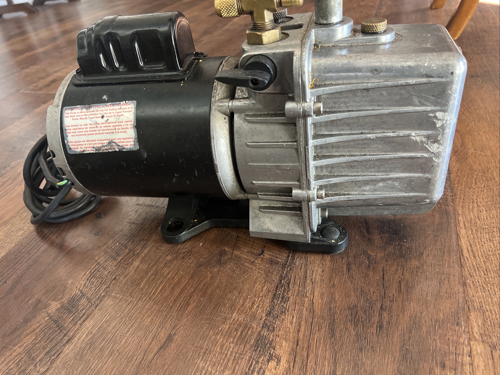 JB Industries DV200N Platinum 7 CFM Vacuum Pump Stage HVAC Recovery