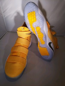 yellow lebron soldier 11