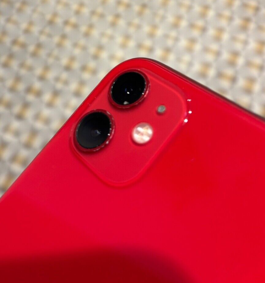 Apple iPhone 11 (PRODUCT)RED - 64GB Good condition BH 72